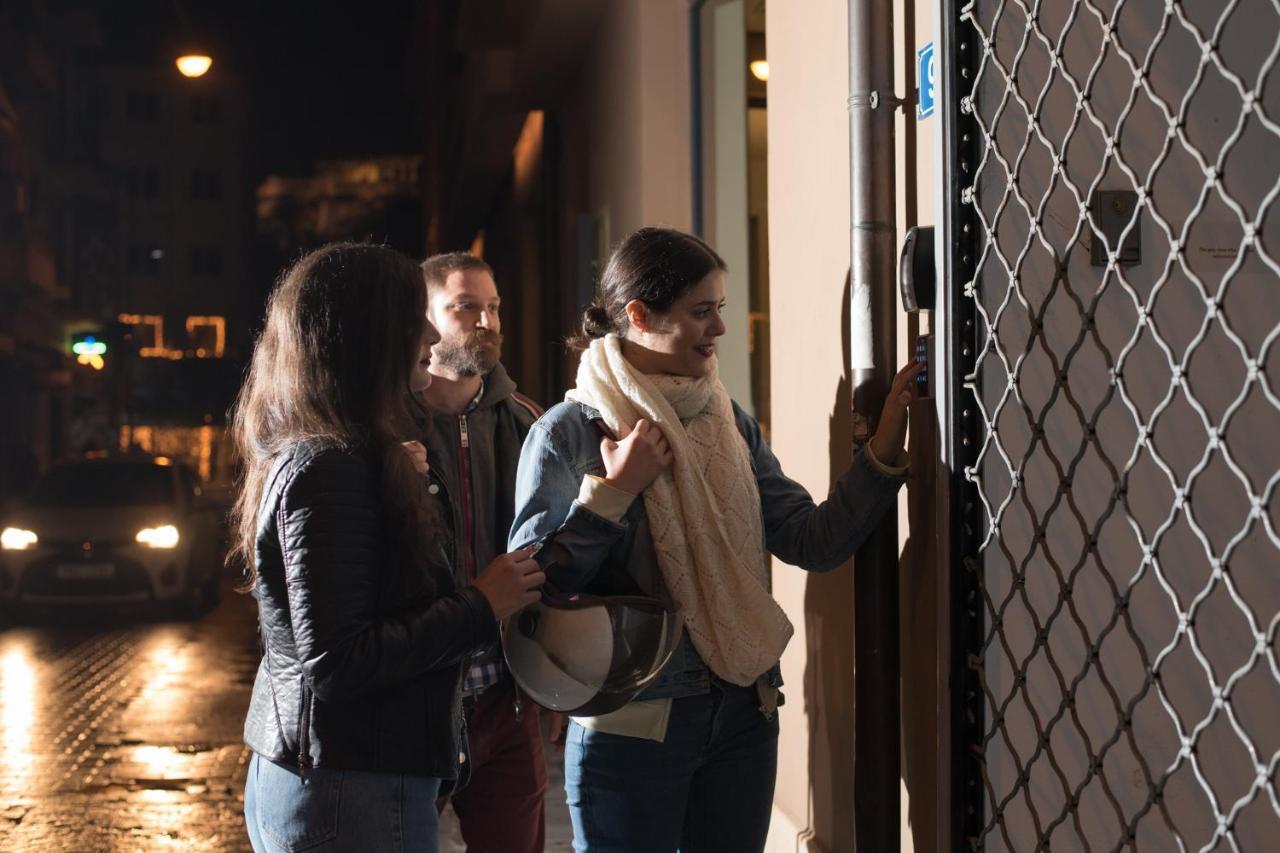 Monastiraki #Wallsfree Citycenter- Unspoiled Athens Apartments Exterior foto